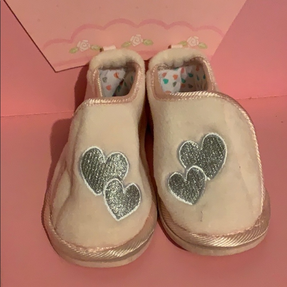 Size 7T house slippers